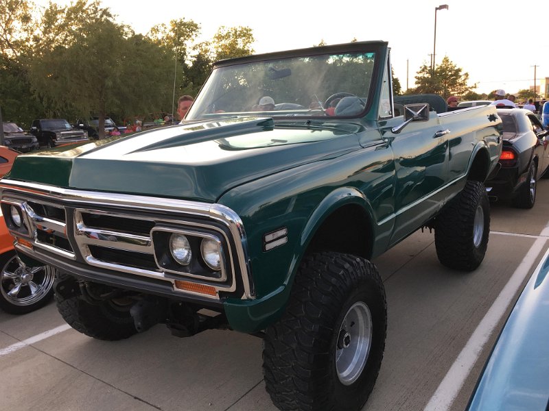 20180902 192635 - Fat Daddys Car Show.jpg